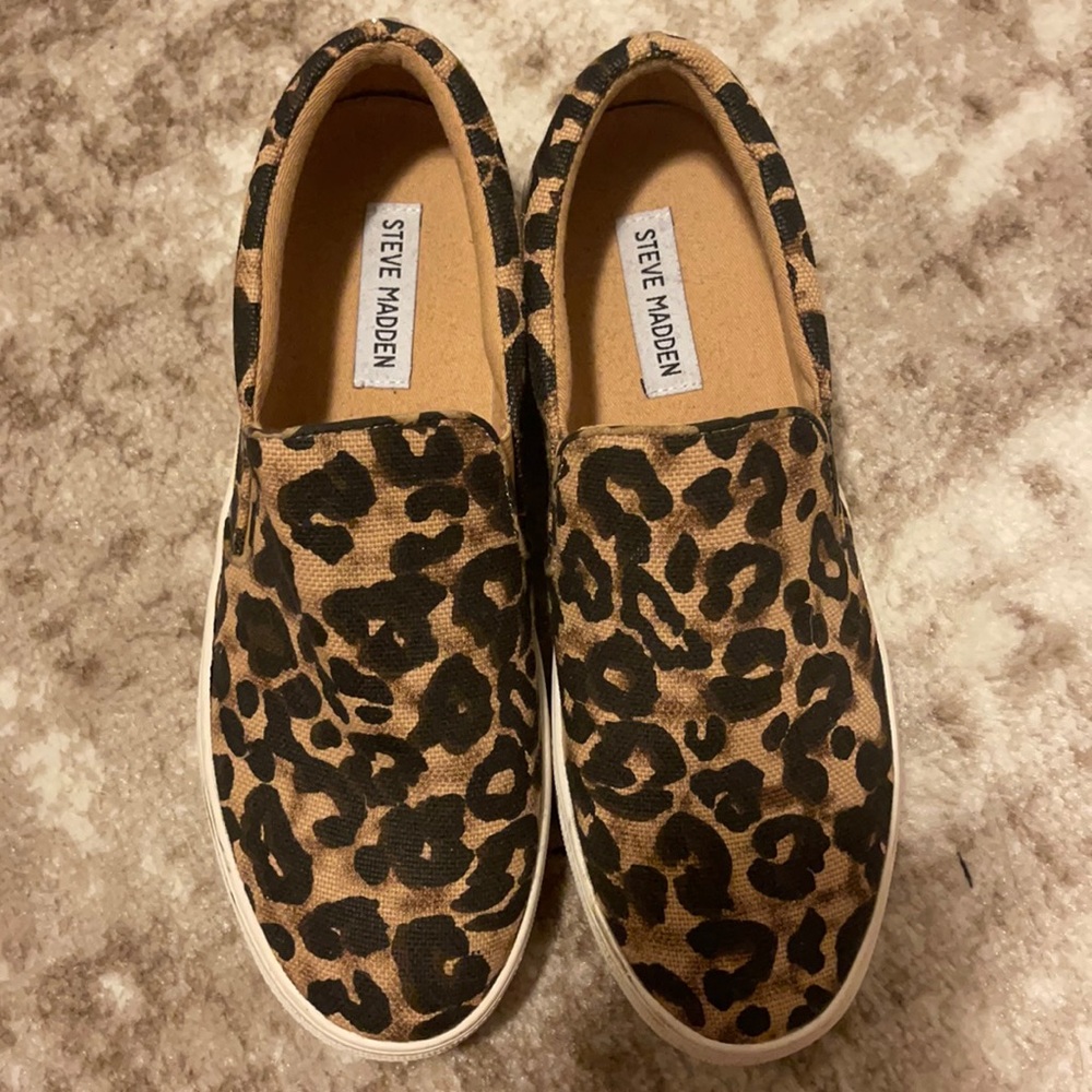 Steve Madden leopard slip ons
